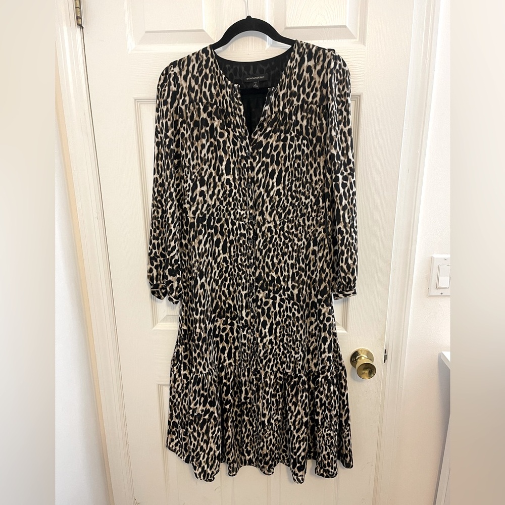 Banana Republic petite tiered button front leopard midi dress office career